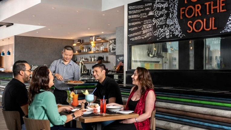 Il Pomodoro, Mercure Dubai Gold District